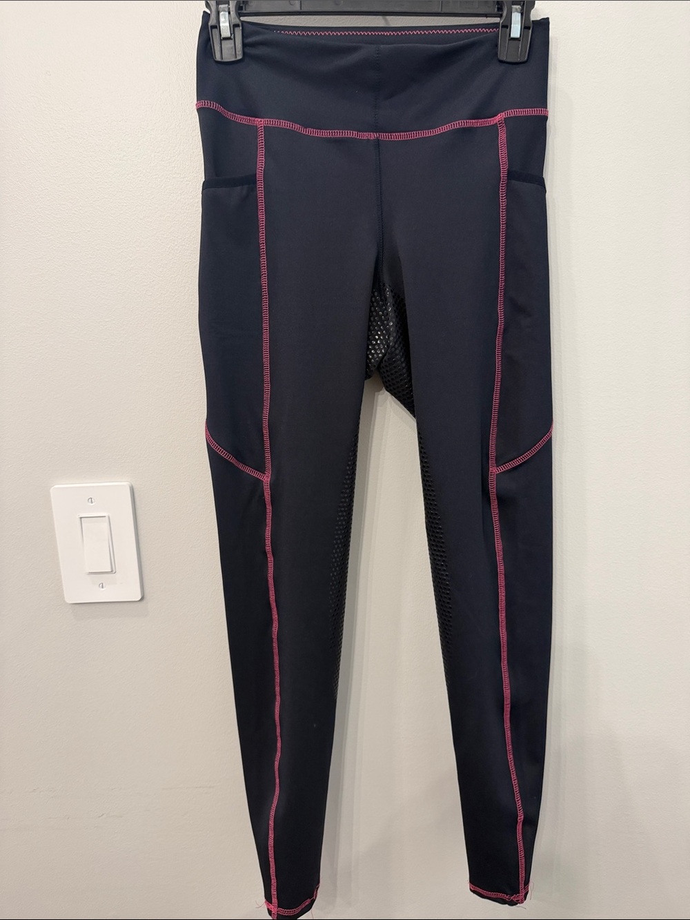 Riding Sport by Dover Saddlery Black Leggings with Pink Stitching and Pockets